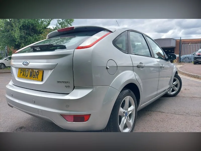 2010 Ford Focus 1.6 Zetec Hatchback 5dr Petrol Manual (161 g/km, 99 bhp)