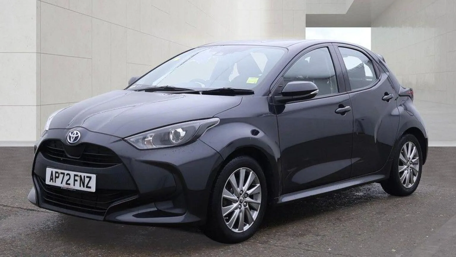 2022 Toyota Yaris 1.5 VVT-h Icon E-CVT Euro 6 (s/s) 5dr