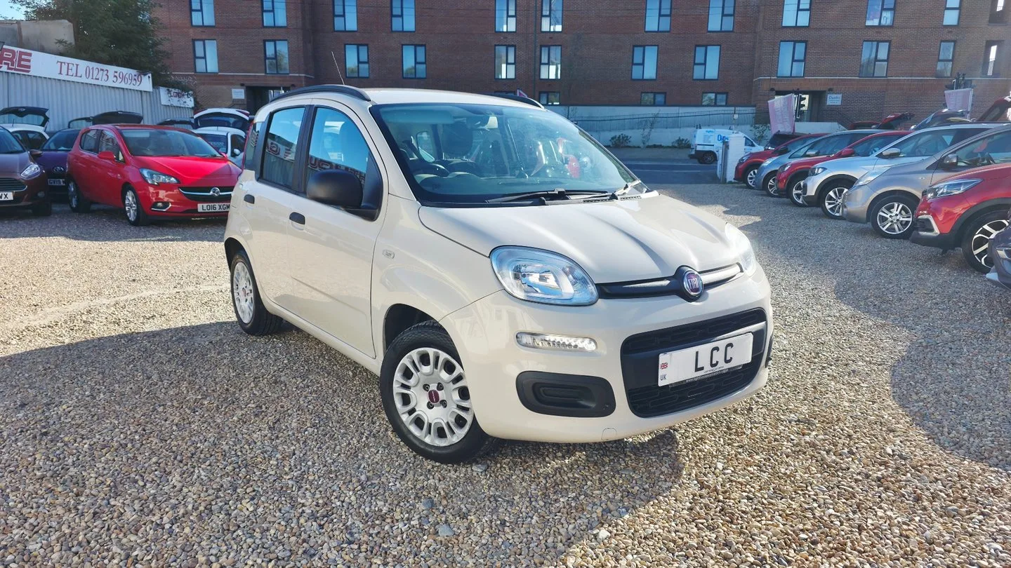 2014 Fiat Panda 1.2 EASY..£35 TAX..LOW INSURANCE..SERVICE HISTORY INLCLUDING CAMBELT!