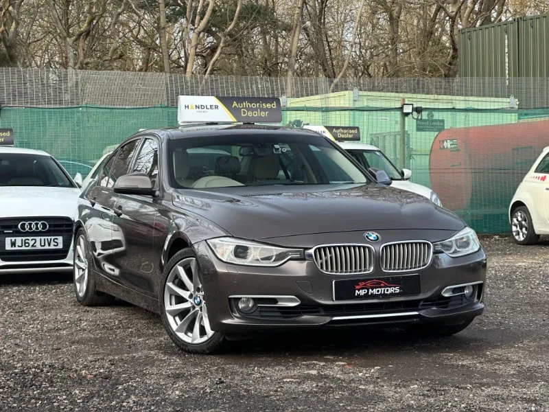 2011 BMW 3 Series 2.0 328i Modern Auto Euro 5 (s/s) 4dr