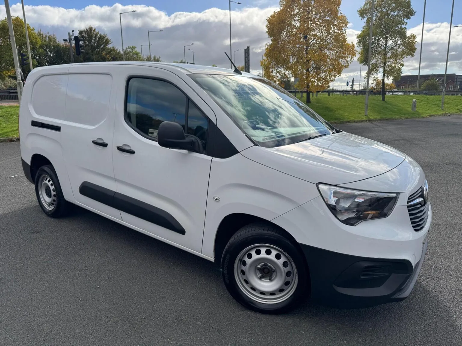 2022 Vauxhall Combo 1.5 Turbo D 2300 Dynamic L2 H1 Euro 6 6dr