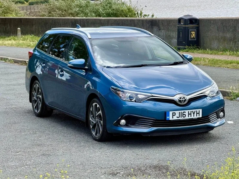 2016 Toyota Auris 1.2 VVT-i Design Touring Sports CVT Euro 6 (s/s) 5dr