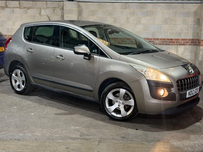 2012 (12) Peugeot 3008 1.6 e-HDi Active SUV 5dr Diesel EGC Euro 5 (s/s) (112 ps)