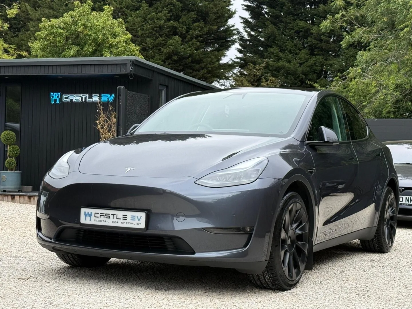 2022 Tesla Model Y (Dual Motor) Long Range Auto 4WDE 5dr