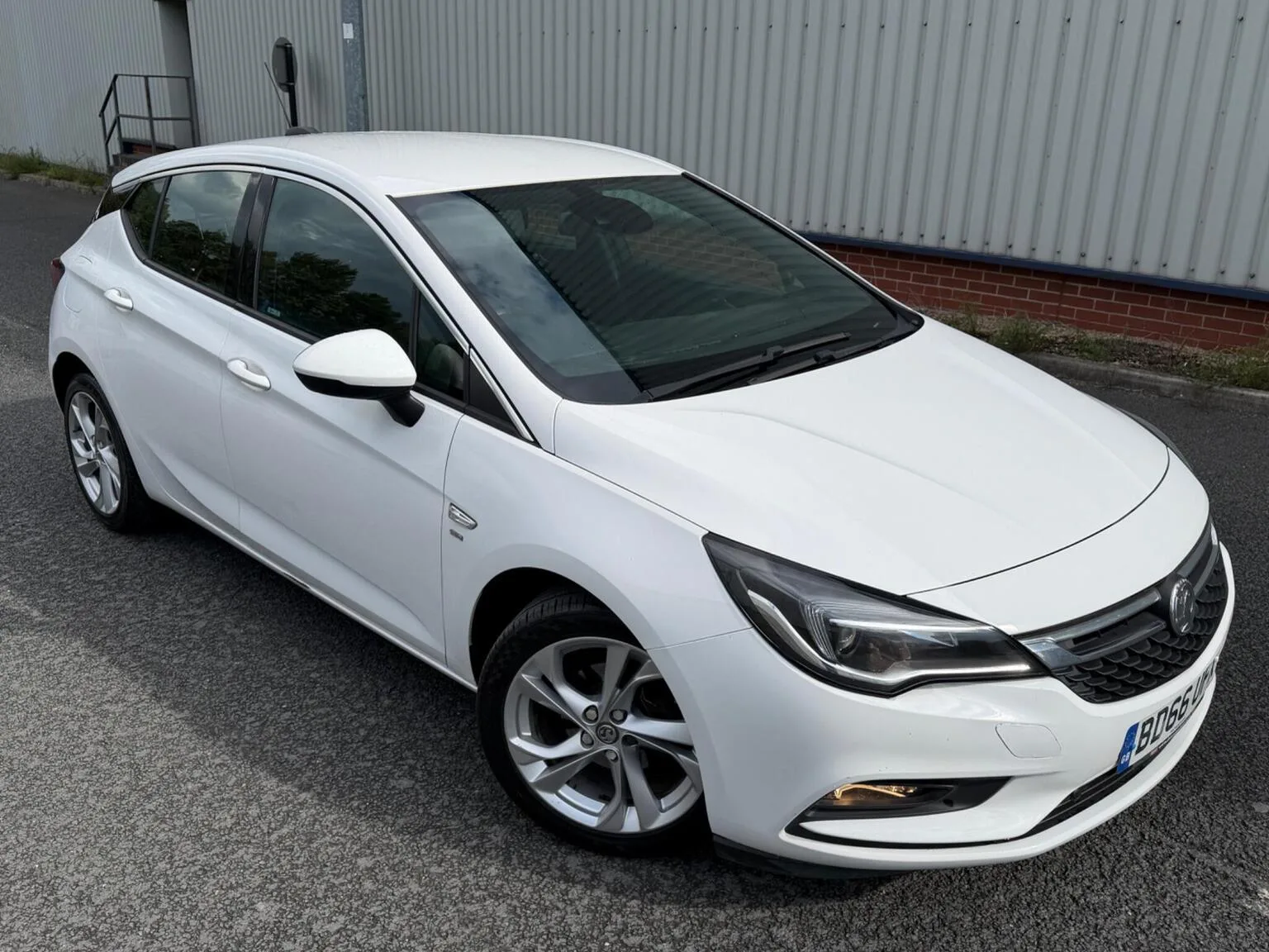 2016 Vauxhall Astra 1.4i Turbo SRi Euro 6 5dr