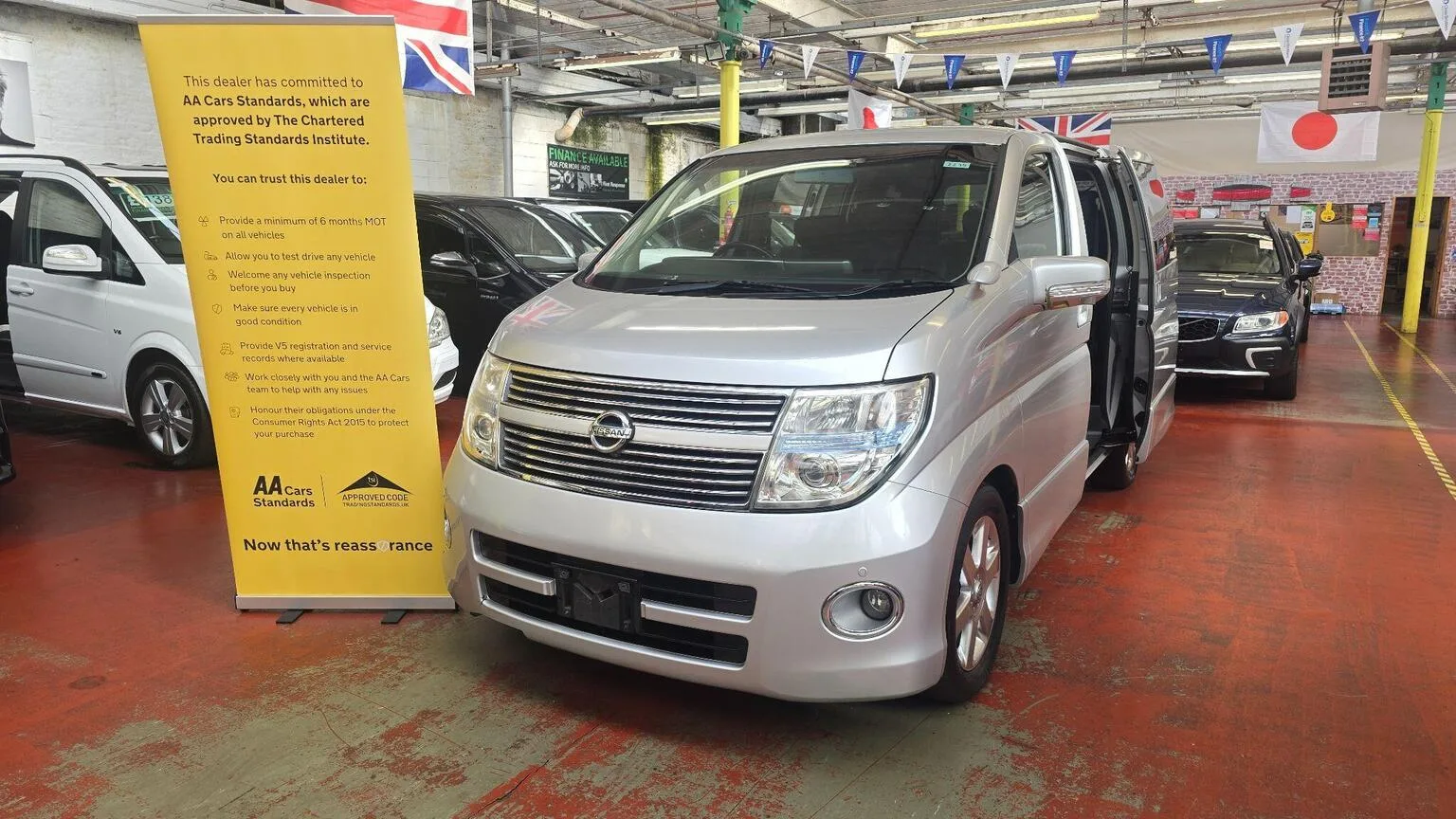 2008 Nissan Elgrand 2.5 Highway Star 360 view Ulez Free