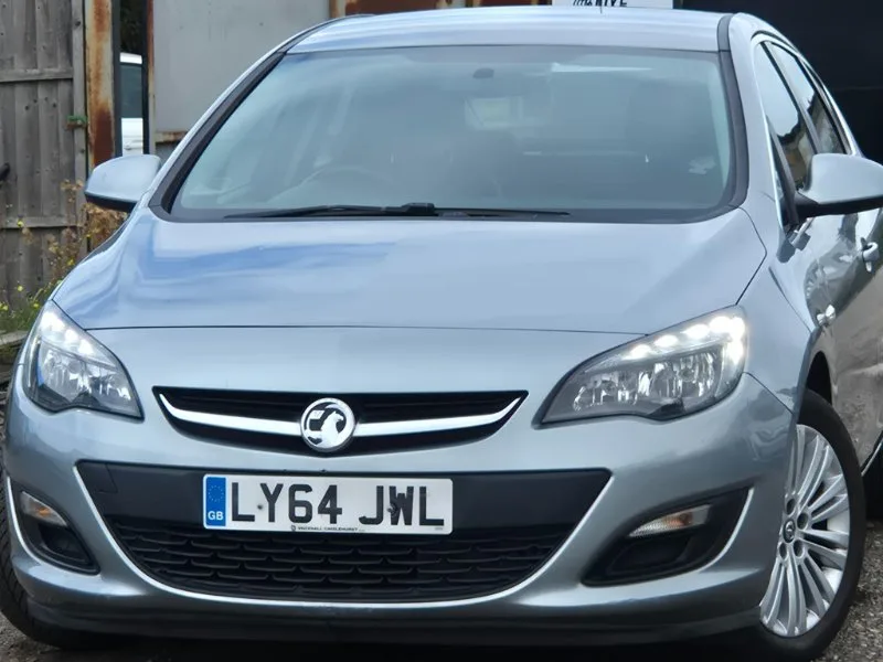 2015 Vauxhall Astra 1.6 16v Excite Euro 5 5dr