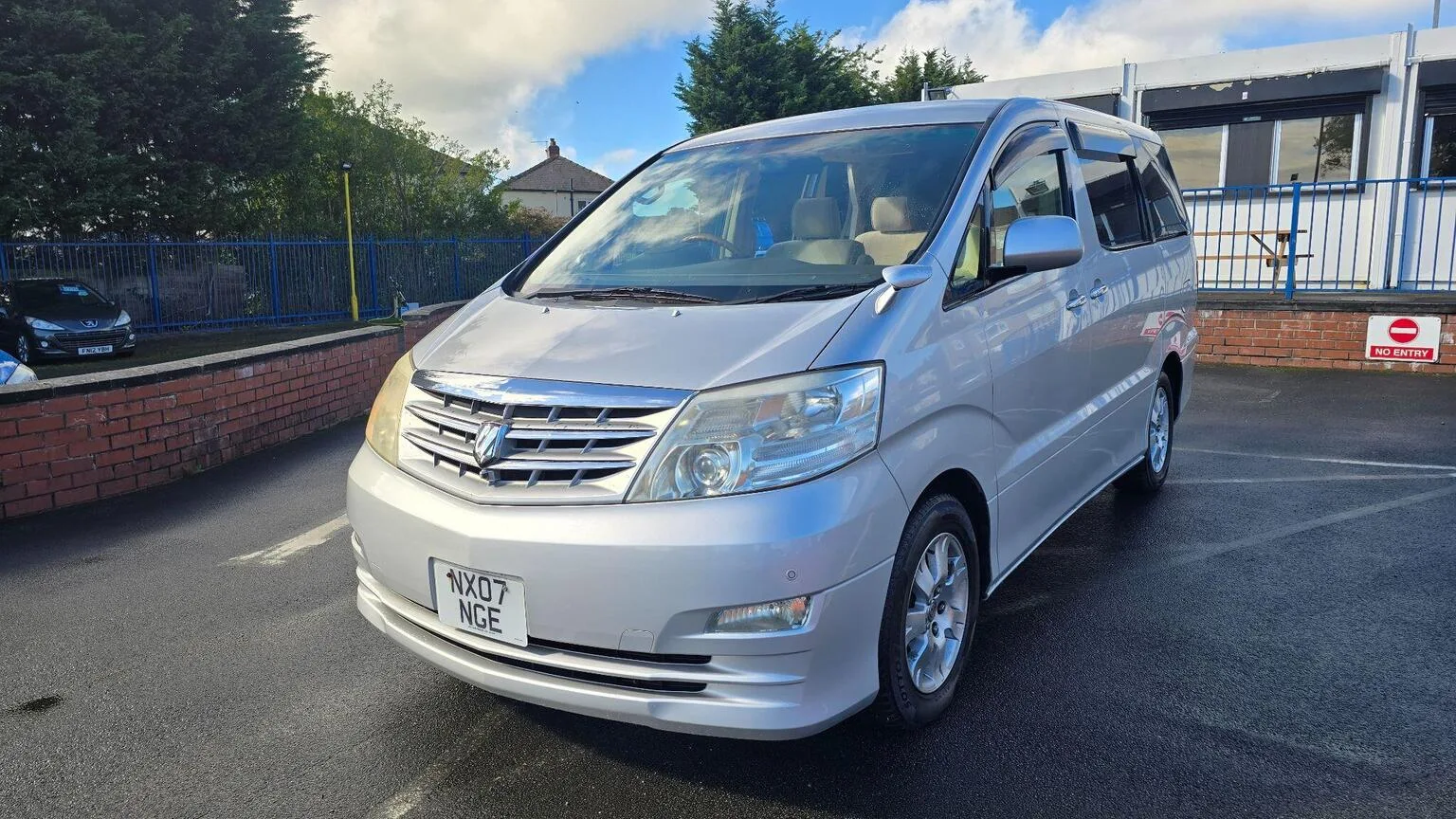 2007 Toyota Alphard 3.0 v spec E Curtains camera P door
