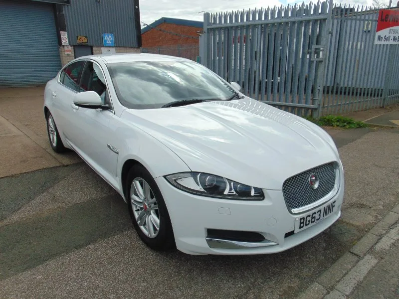 2013 Jaguar XF 2.2d Luxury Saloon 4dr Diesel Auto Euro 5 (s/s) (163 ps)