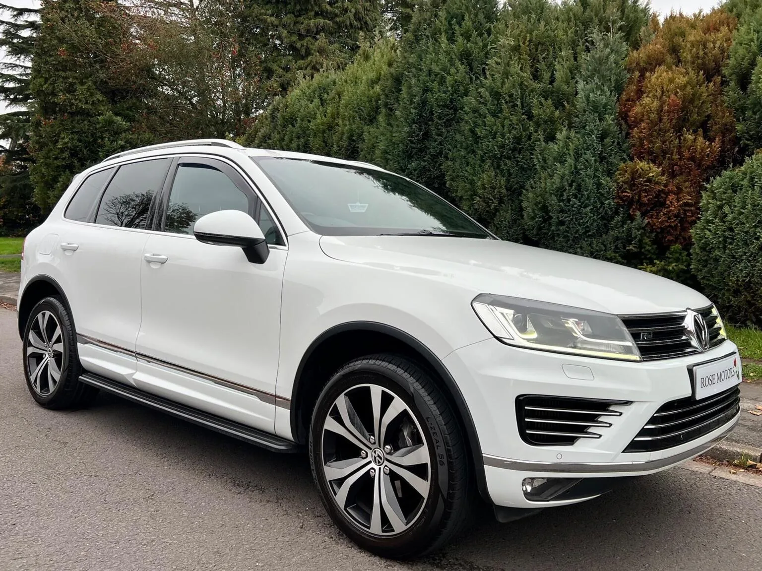 2016 Volkswagen Touareg 3.0 TDI V6 BlueMotion Tech R-Line Tiptronic 4WD Euro 6 (s/s) 5dr