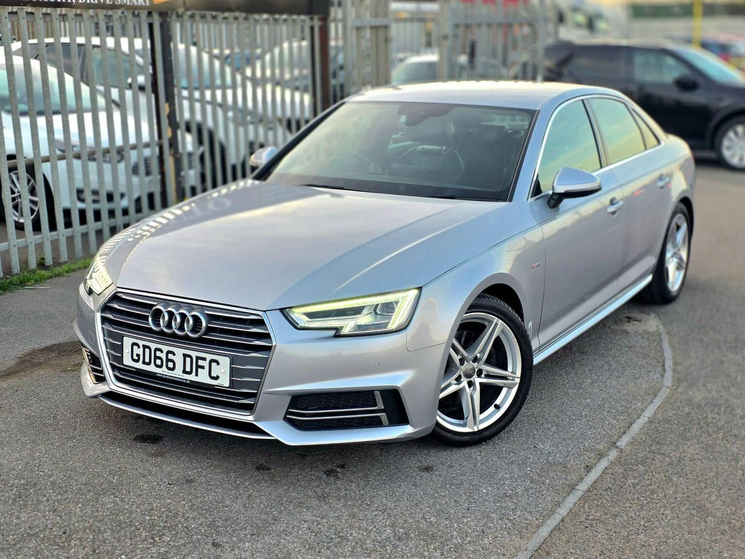 2016 Audi A4 2.0 TDI S line S Tronic Euro 6 (s/s) 4dr