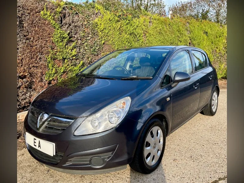 2010 Vauxhall Corsa 1.4i 16v Exclusiv Hatchback 5dr Petrol Manual (129 g/km, 99 bhp)
