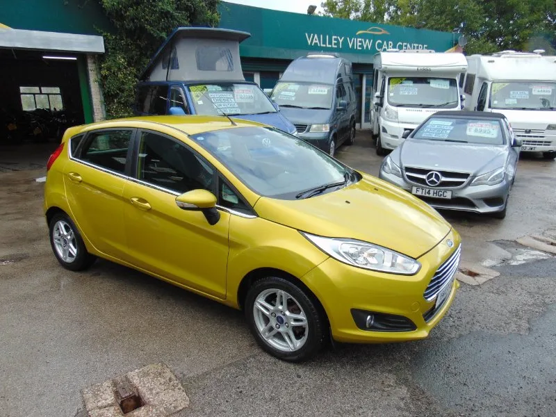 2013 Ford Fiesta 1.6 Zetec Hatchback 5dr Petrol Powershift Euro 5 (105 ps)