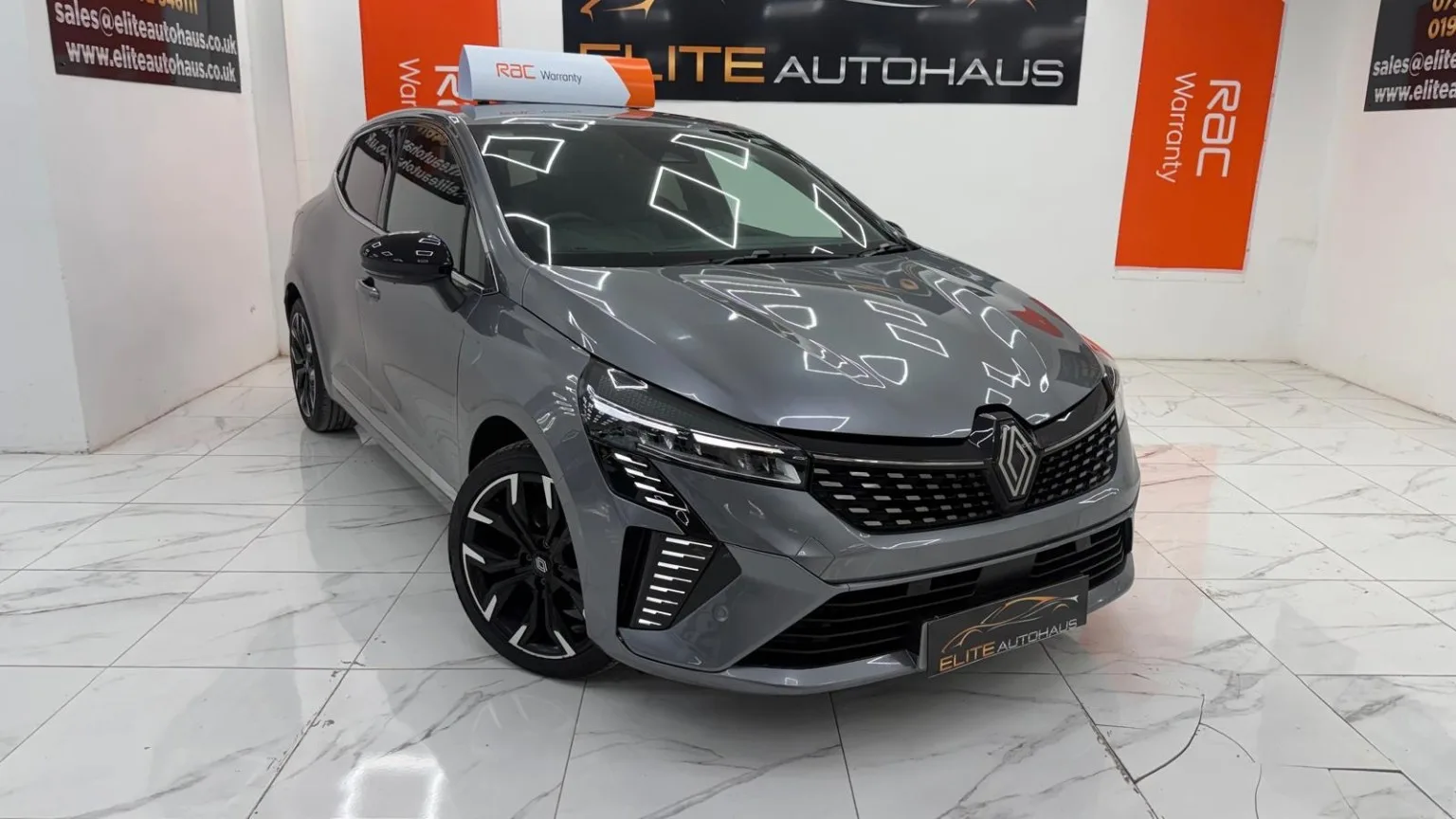 2023 Renault Clio 1.6 techno E-Tech full hybrid 145 ^MY24]