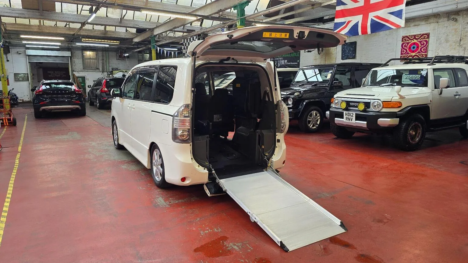 2010 Toyota Voxy Wheel chair access Mobility Ramp