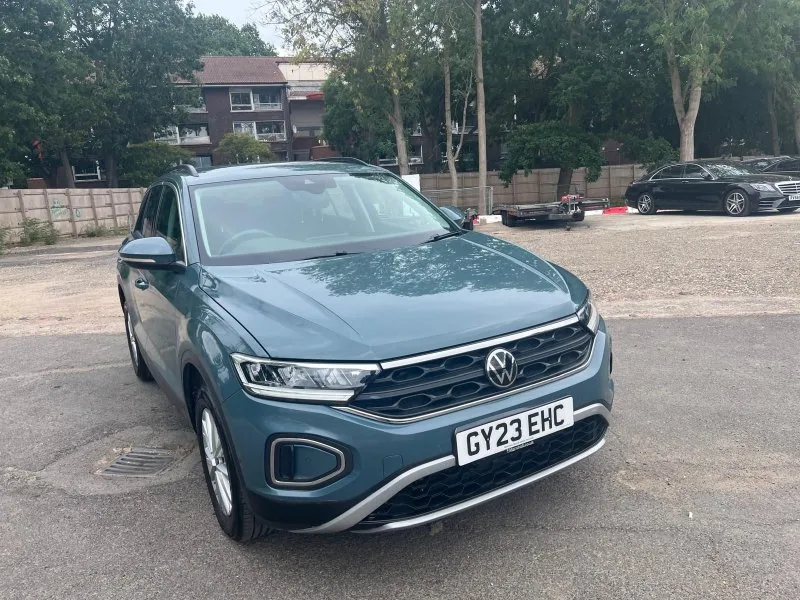 2023 Volkswagen T-Roc 1.5 TSI Life SUV 5dr Petrol DSG Euro 6 (s/s) (150 ps)
