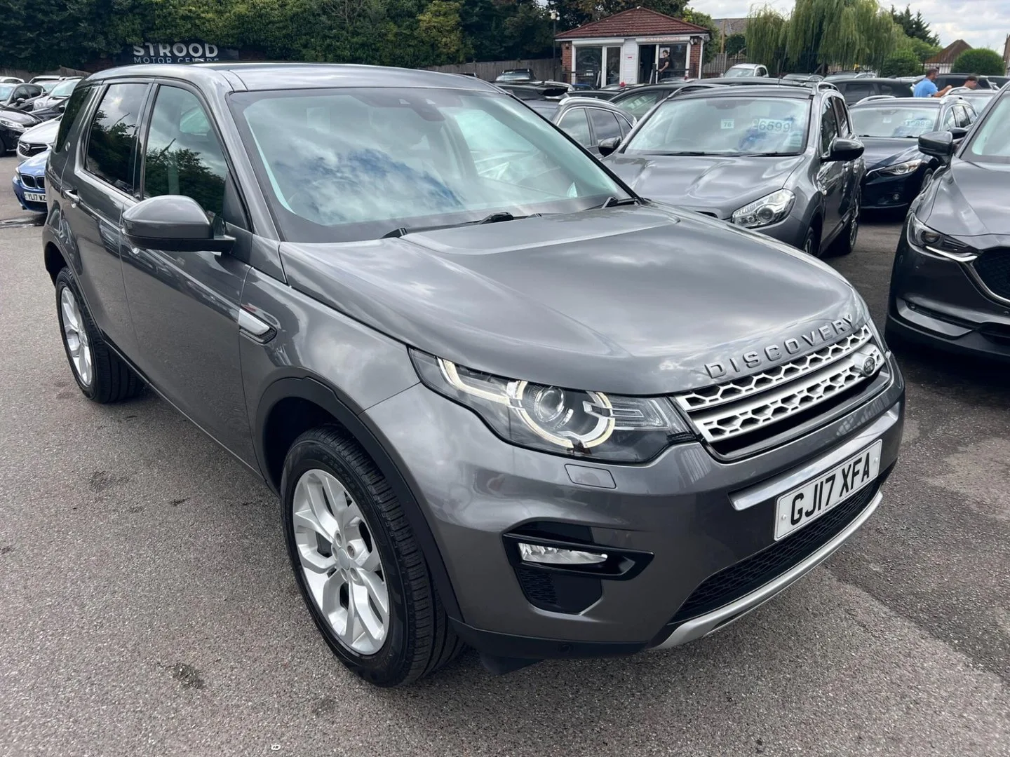 2017 Land Rover Discovery Sport 2.0 TD4 HSE Auto 4WD Euro 6 (s/s) 5dr