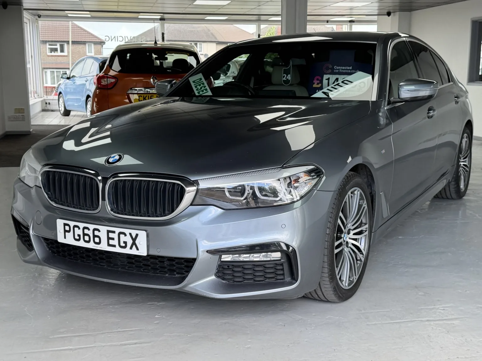 2017 BMW 5 Series 2.0 520d xDrive M Sport Saloon