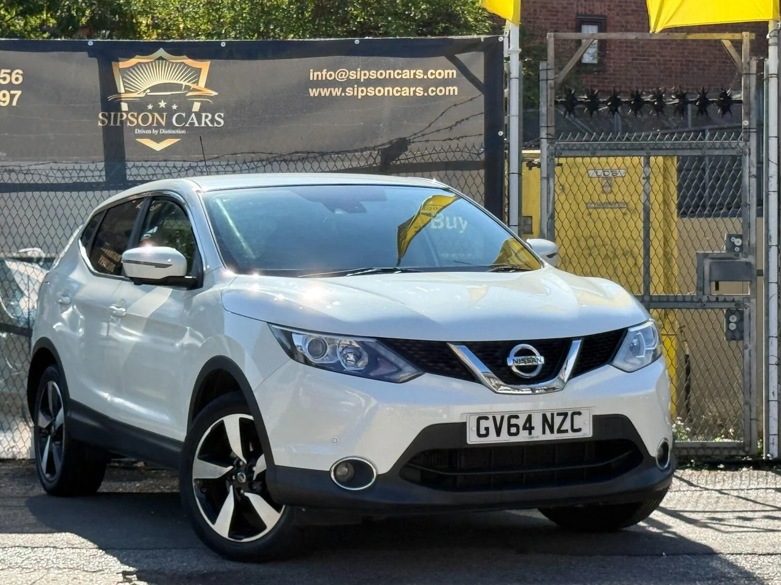 2015 Nissan Qashqai 1.2 DIG-T n-tec 2WD Euro 5 (s/s) 5dr
