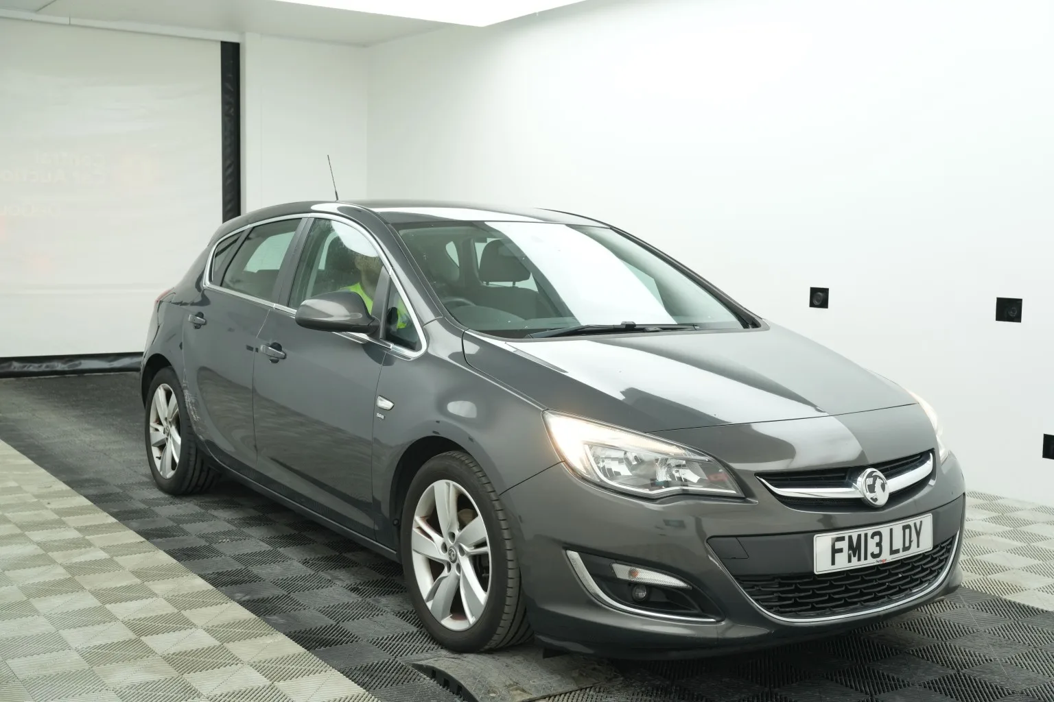 2013 Vauxhall Astra 1.6 16v SRi