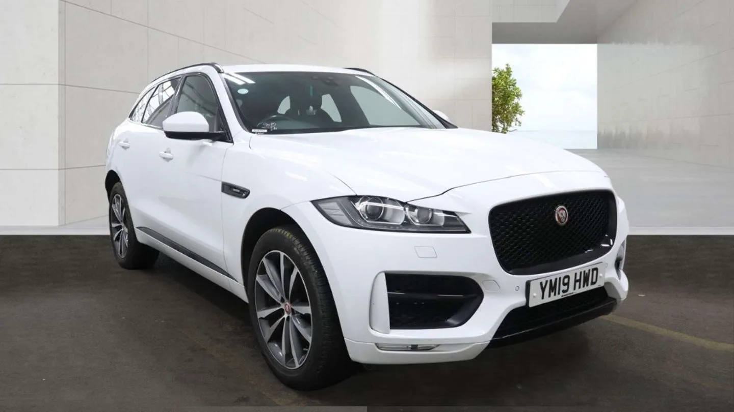 2019 Jaguar F-Pace 2.0 F-PACE R-Sport AWD D Auto 4WD 5dr