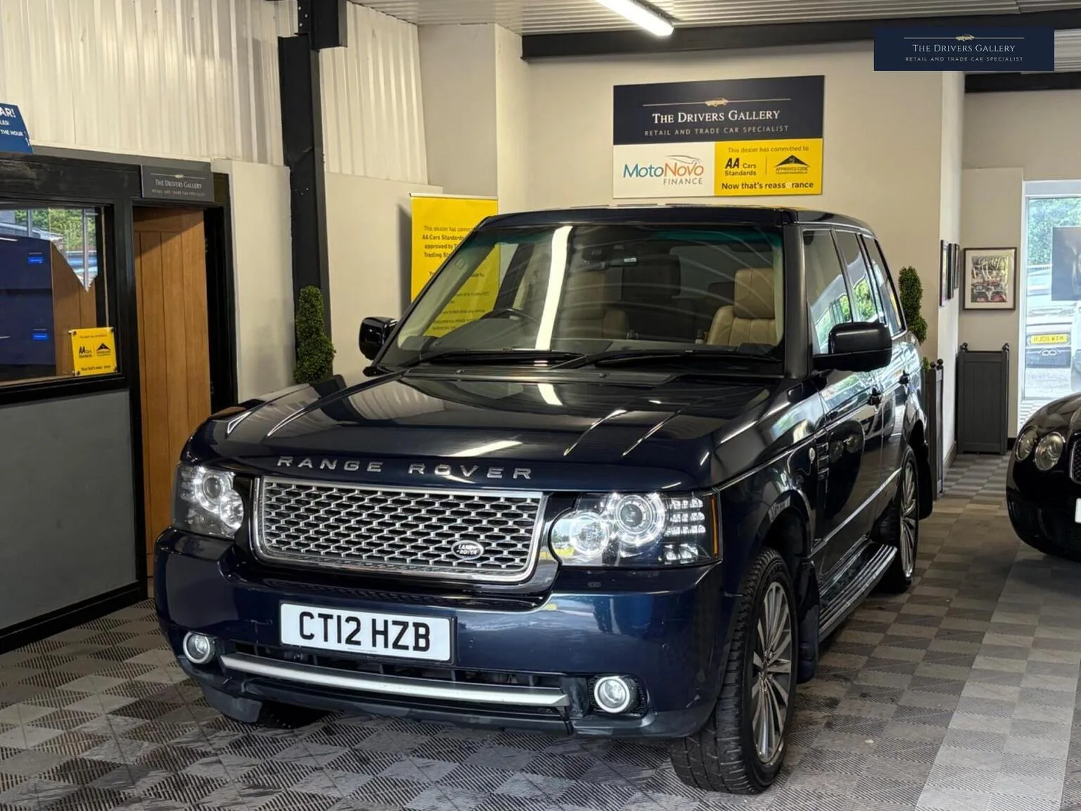 2012 Land Rover Range Rover 4.4 TD V8 Autobiography Auto 4WD Euro 5 5dr