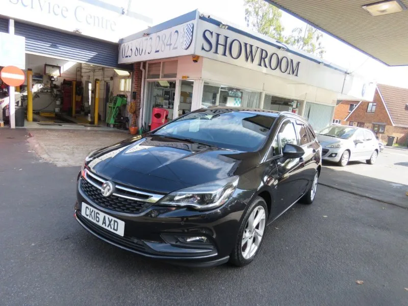 2016 Vauxhall Astra 1.6 CDTi BlueInjection SRi Sports Tourer Euro 6 (s/s) 5dr