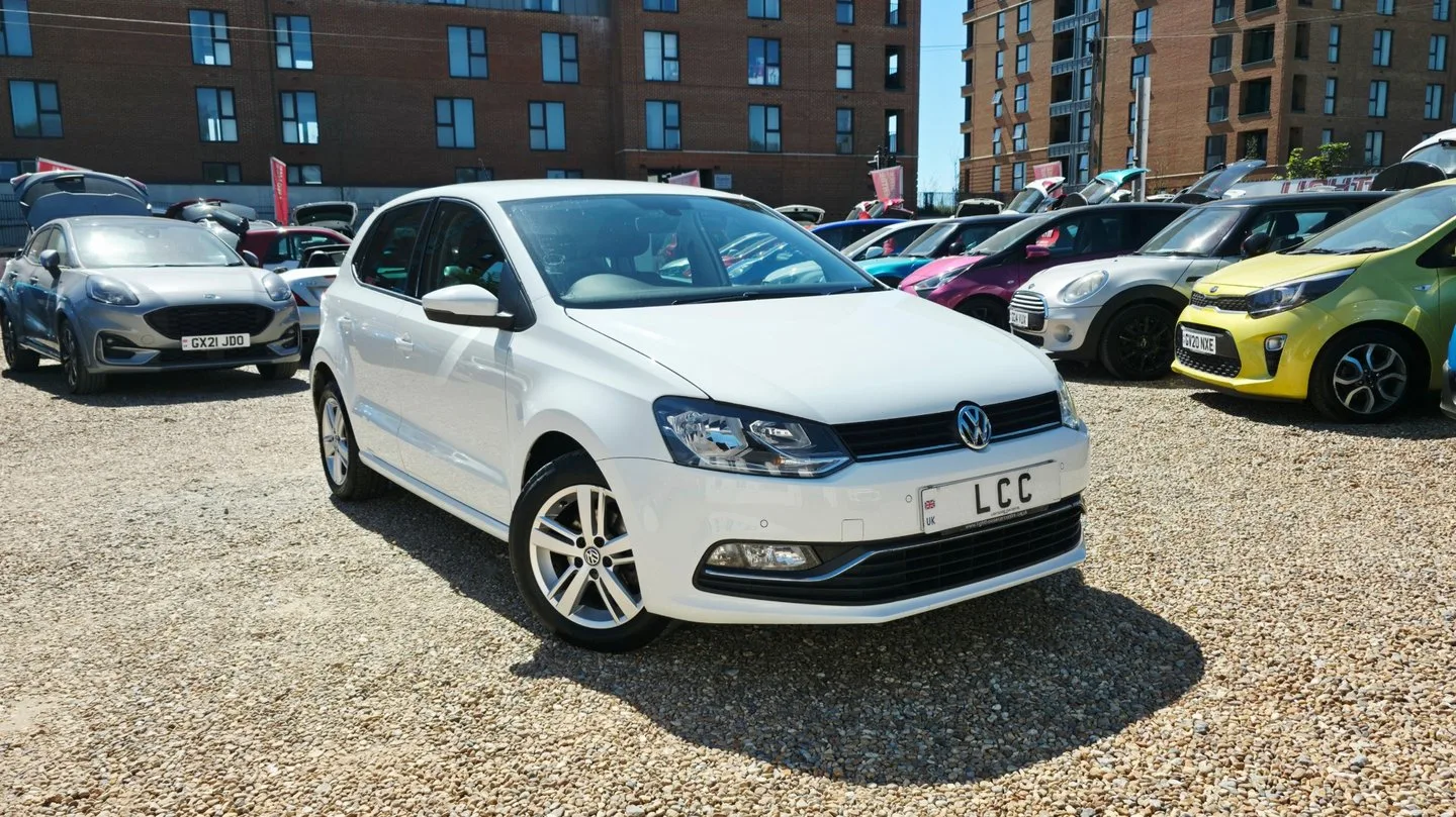 2016 Volkswagen Polo MATCH TSI.. 11 MAIN DEALER SERVICES.. 1 PREVIOUS KEEPER.. £20 ROAD TAX..A/C