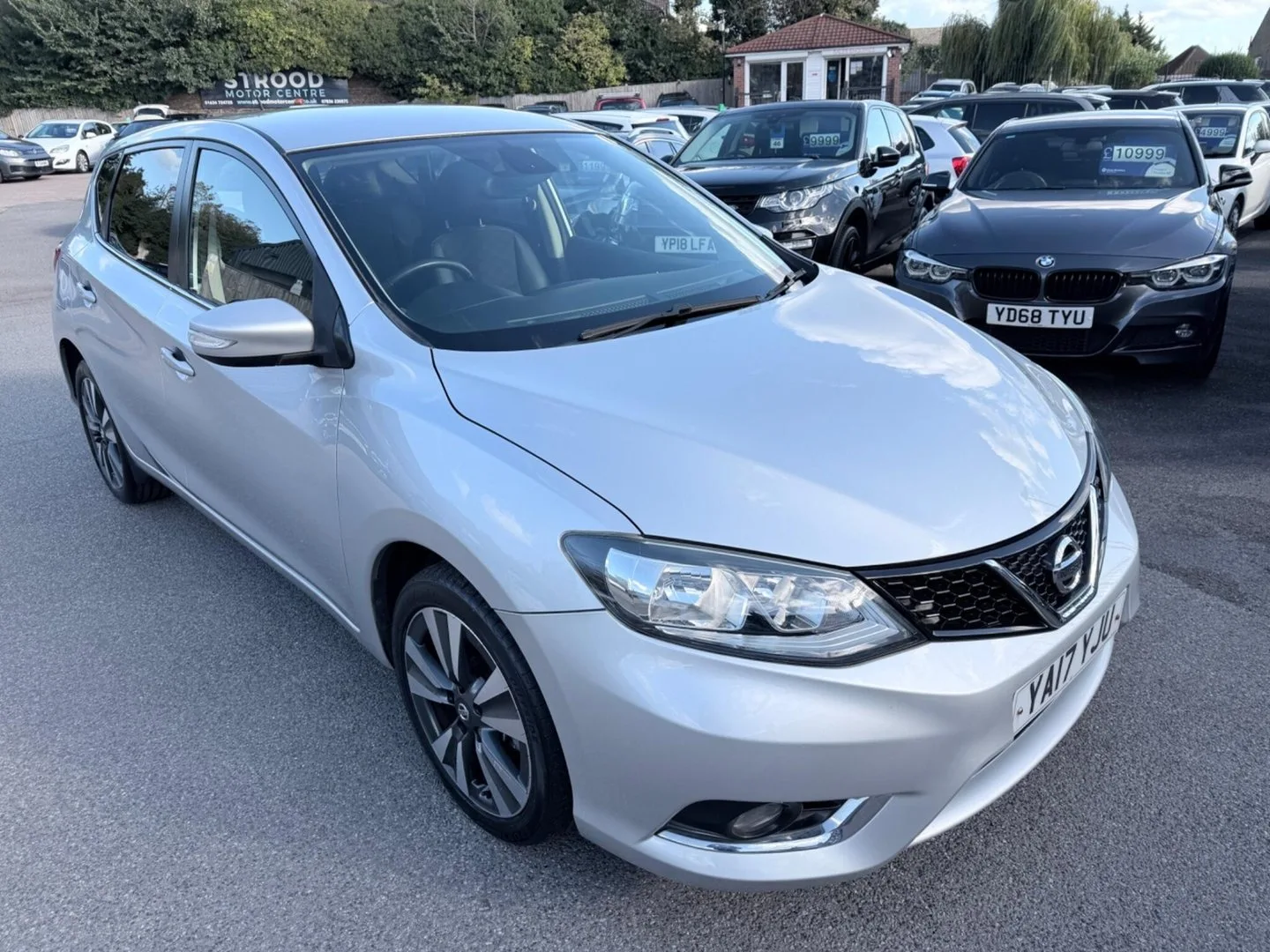 2017 Nissan Pulsar 1.2 DIG-T N-Connecta XTRON Euro 6 (s/s) 5dr