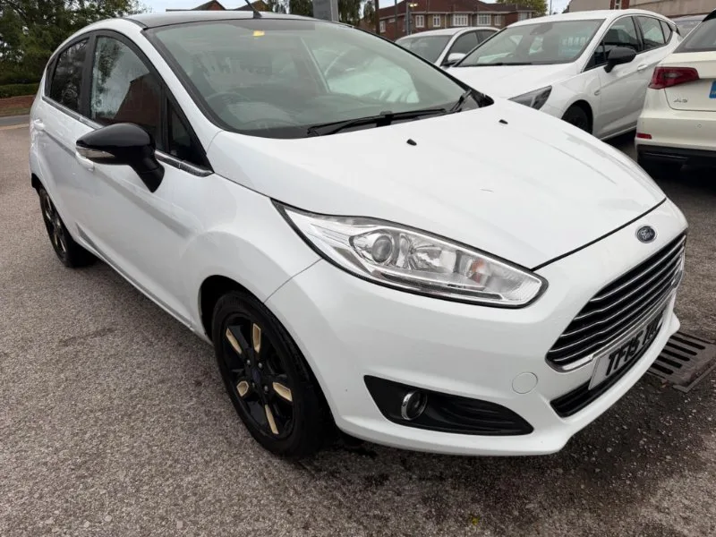 2016 Ford Fiesta 1.0T EcoBoost Zetec White Edition Euro 6 (s/s) 5dr