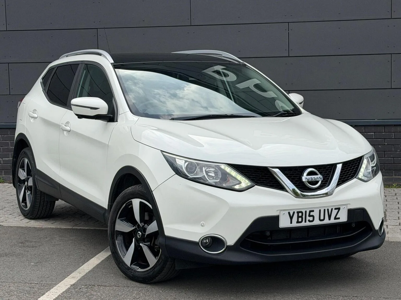 2015 Nissan Qashqai 1.2 DIG-T n-tec+ 2WD Euro 6 (s/s) 5dr