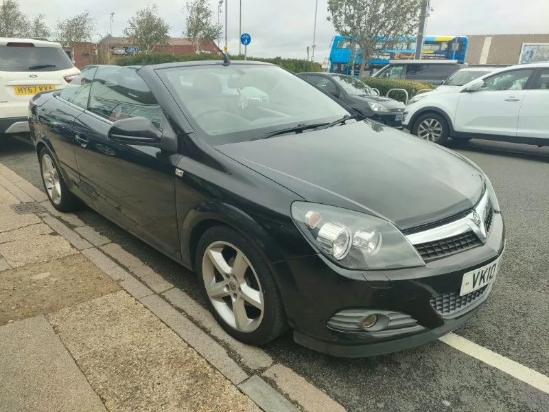 2010 Vauxhall Astra 1.8i 16v Sport Twin Top 2dr Petrol Manual (185 g/km, 138 bhp)