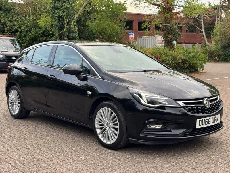 2017 Vauxhall Astra 1.4i Turbo Elite Nav Euro 6 5dr