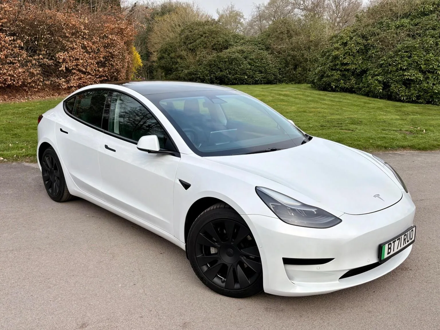 2021 Tesla Model 3 Standard Range Plus Auto RWD 4dr
