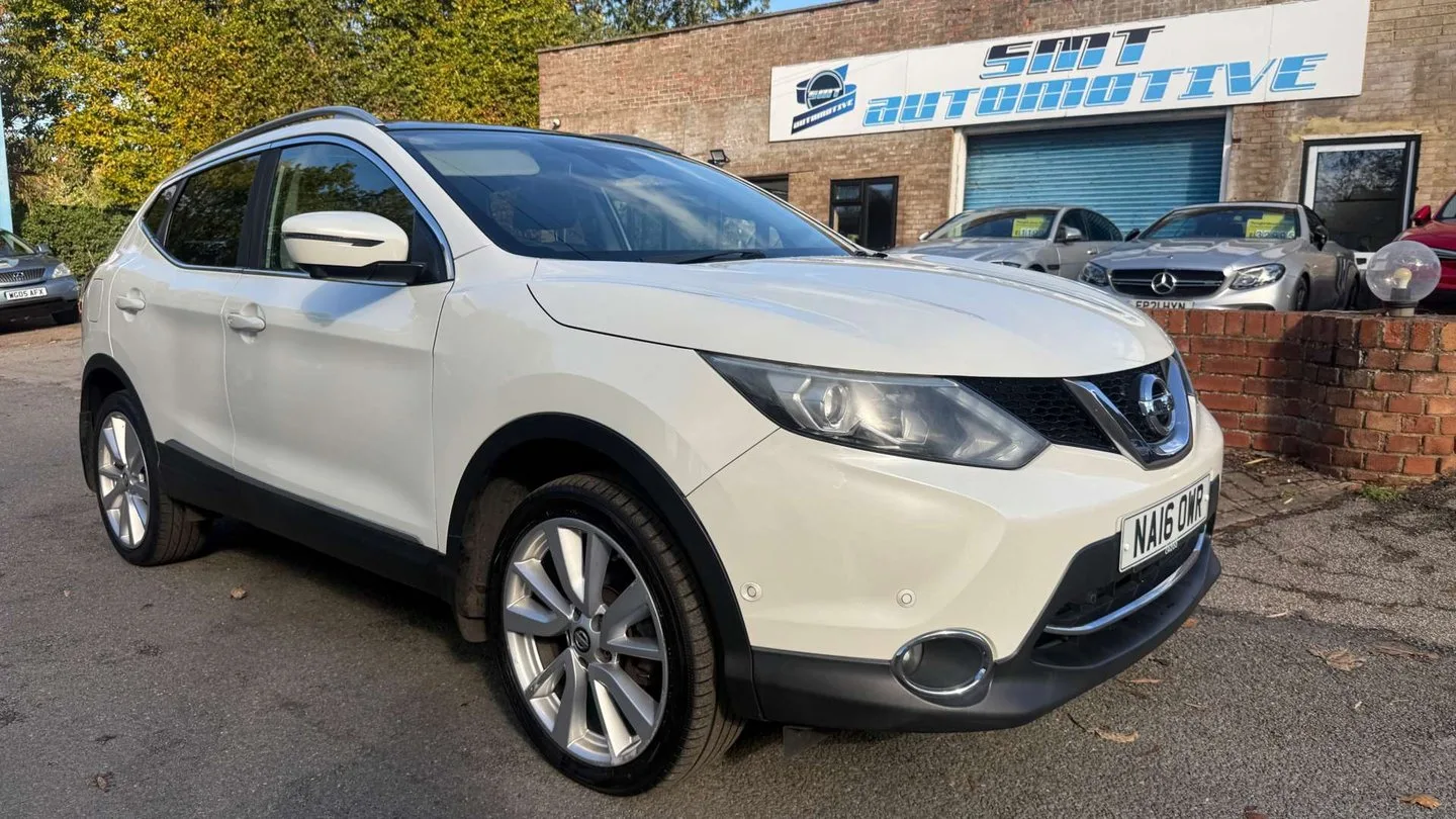 2016 Nissan Qashqai 1.6 Qashqai Tekna dCi 5dr