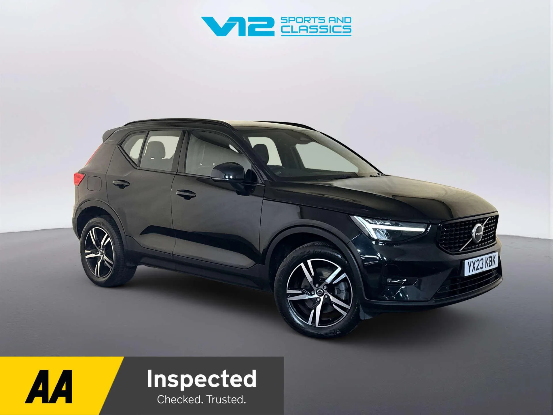 2023 Volvo XC40 2.0 B3 MHEV Plus SUV 5dr Petrol Hybrid DCT Auto Euro 6 (s/s) (163 ps)