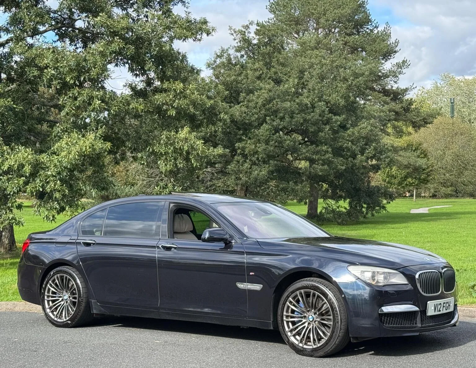 2011 BMW 7 Series 6.0 760Li V12 M Sport Steptronic Euro 5 4dr