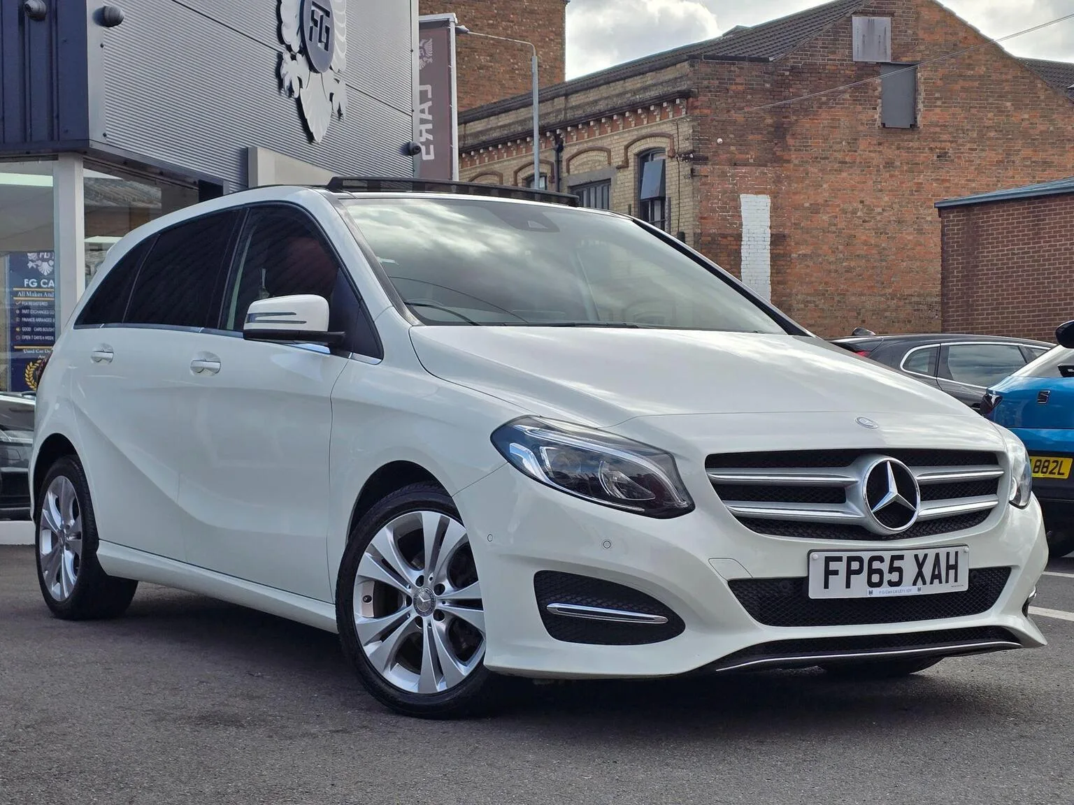 2015 Mercedes-Benz B Class 2.1 B200d Sport (Premium Plus) 7G-DCT Euro 6 (s/s) 5dr