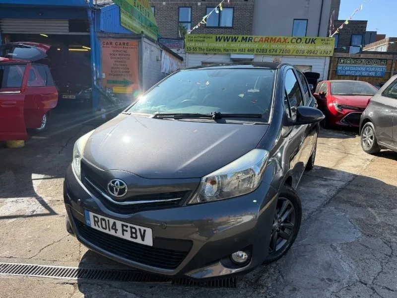 2014 Toyota Yaris 1.33 Dual VVT-i Icon Plus Hatchback 5dr Petrol Multidrive S Euro 5 (99 ps)