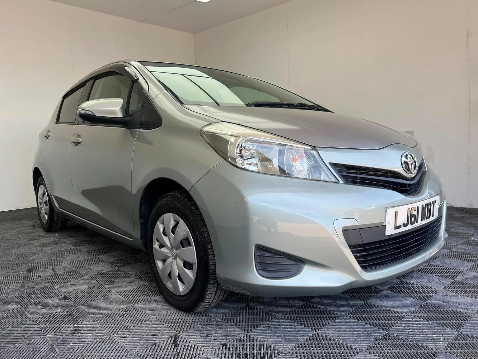 2011 Toyota Yaris 1.33 Dual VVT-i TR Multidrive S Euro 5 5dr