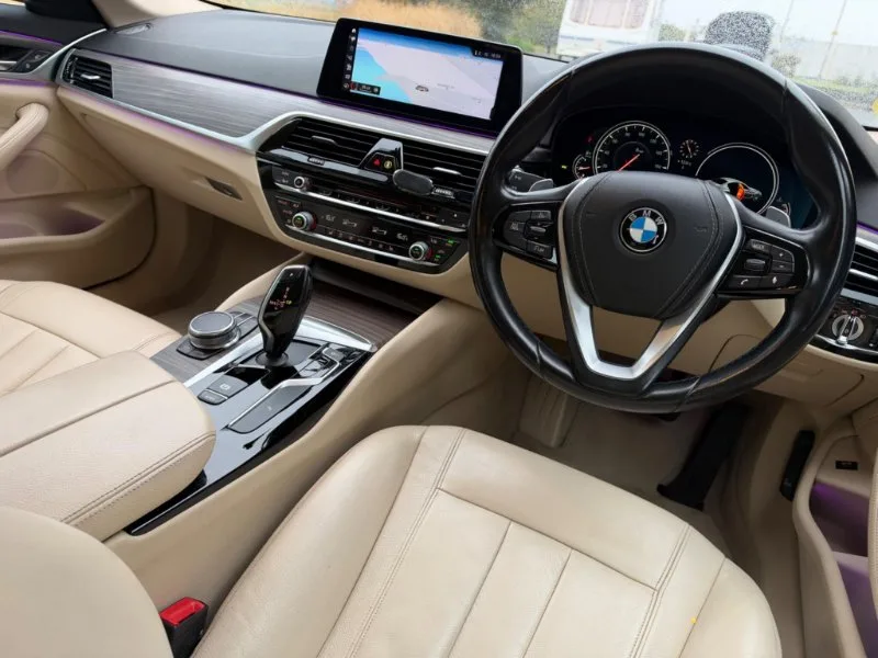 2017 BMW 5 Series 3.0 530d SE Saloon 4dr Diesel Auto xDrive Euro 6 (s/s) (265 ps)