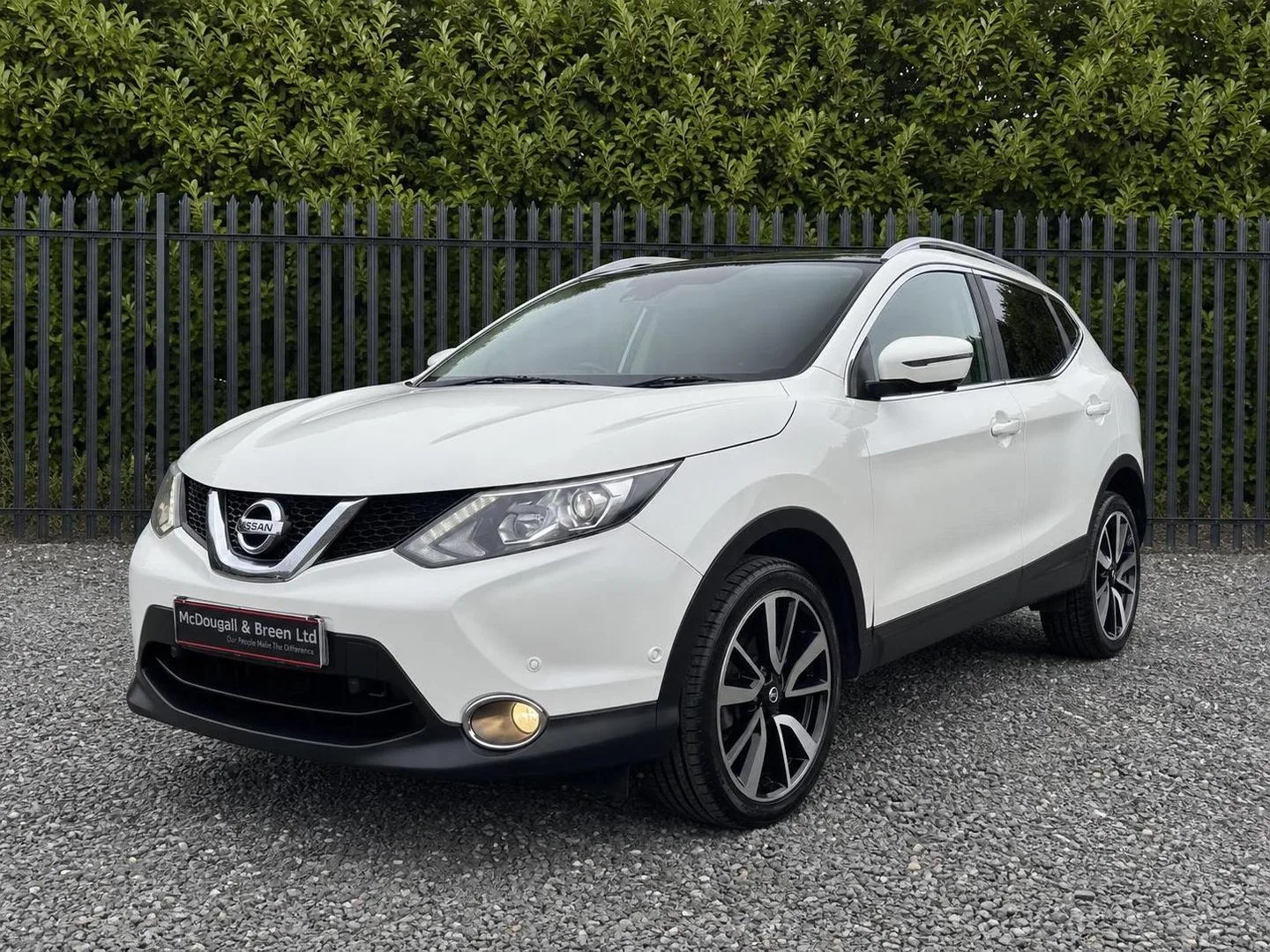 2017 Nissan Qashqai 1.6 dCi Tekna XTRON 2WD Euro 6 (s/s) 5dr