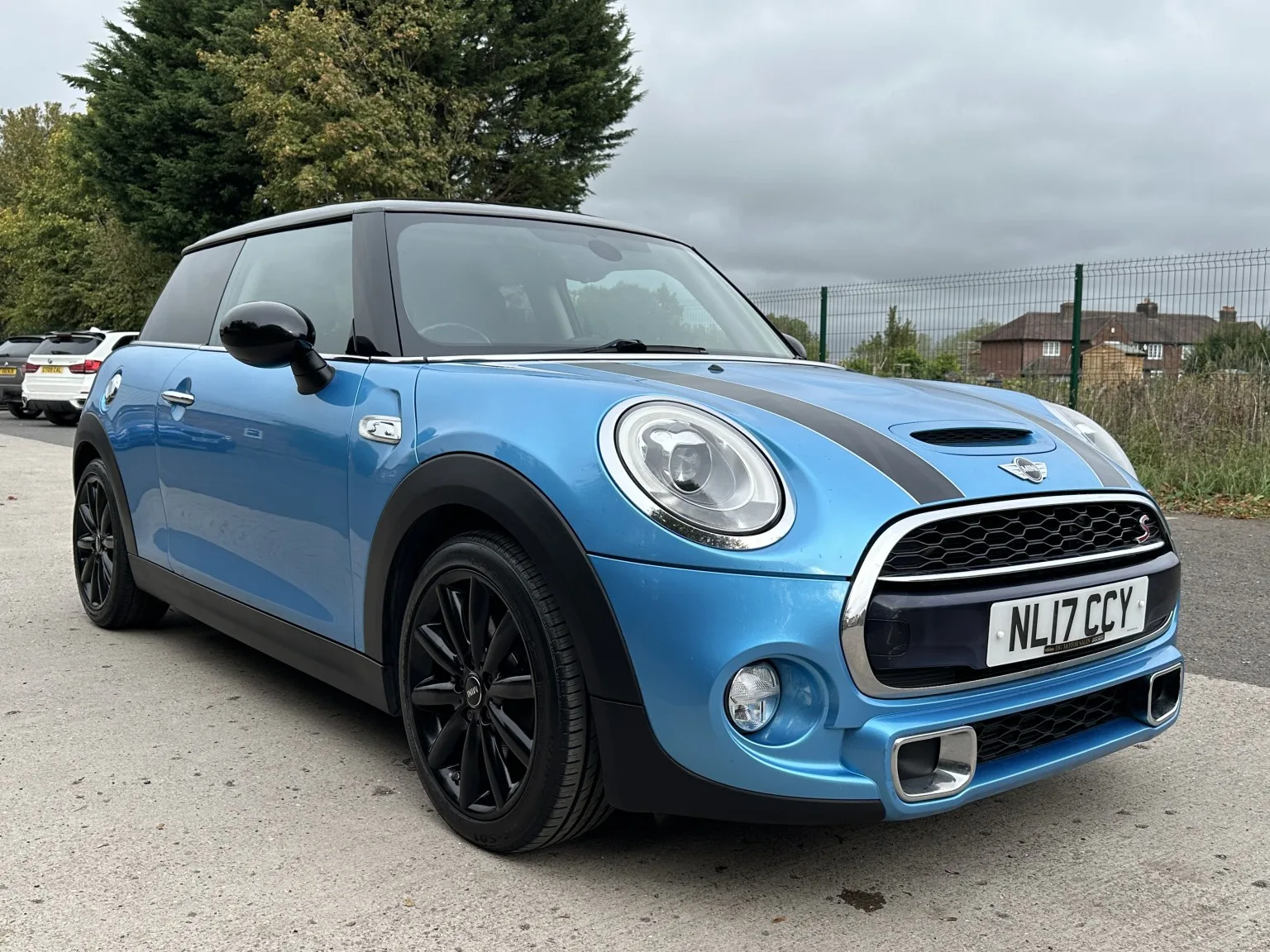 2017 MINI Hatch 2.0 Cooper SD 3-Door Hatch