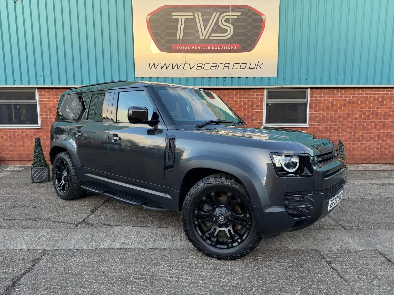 2022 Land Rover Defender 110 3.0 D250 MHEV S Hard Top SUV Auto 4WD MWB Euro 6 (s/s) 5dr