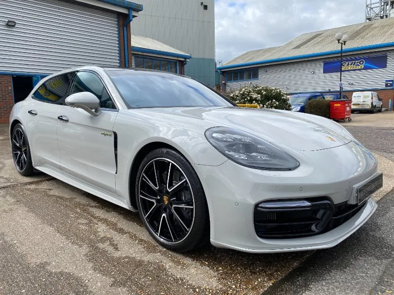 2019 Porsche Panamera 4 SPORT TURISMO PDK 5-Door