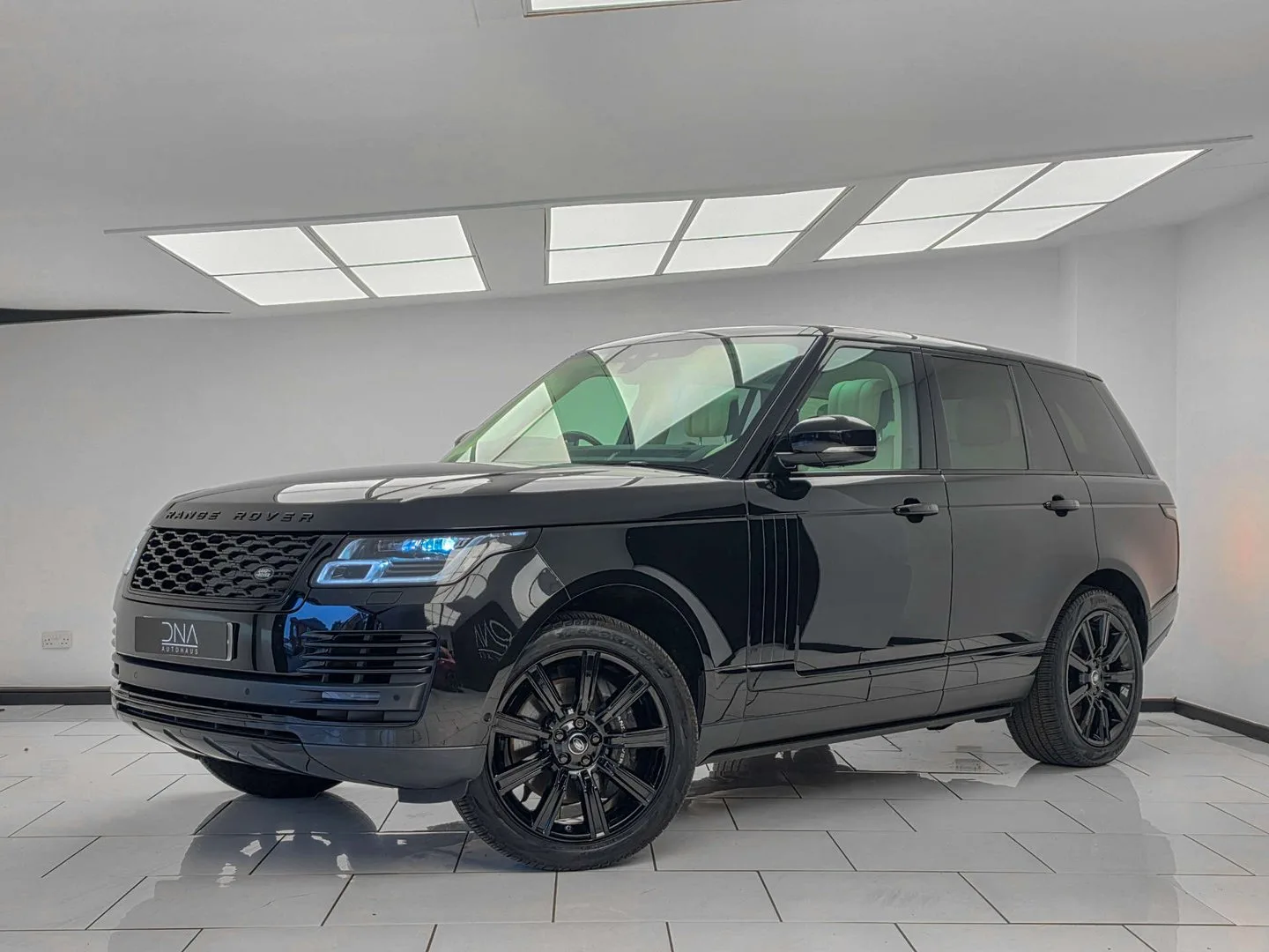 2019 Land Rover Range Rover 2.0 Range Rover Vogue SE P400e Auto 4WD 5dr