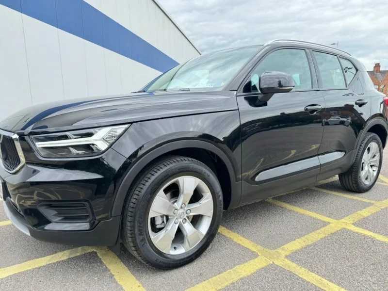 2020 Volvo XC40 2.0 D3 Momentum Auto Euro 6 (s/s) 5dr