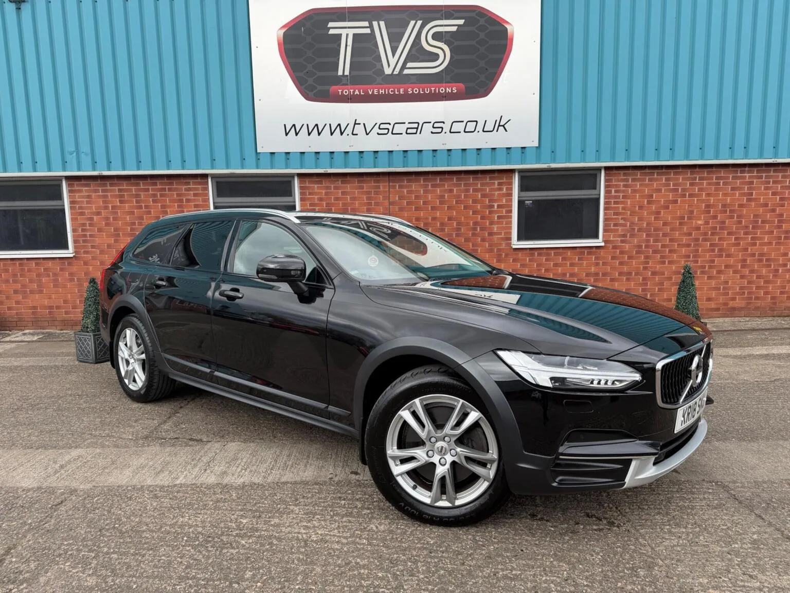 2018 Volvo V90 Cross Country 2.0 D5 PowerPulse Pro Auto AWD Euro 6 (s/s) 5dr