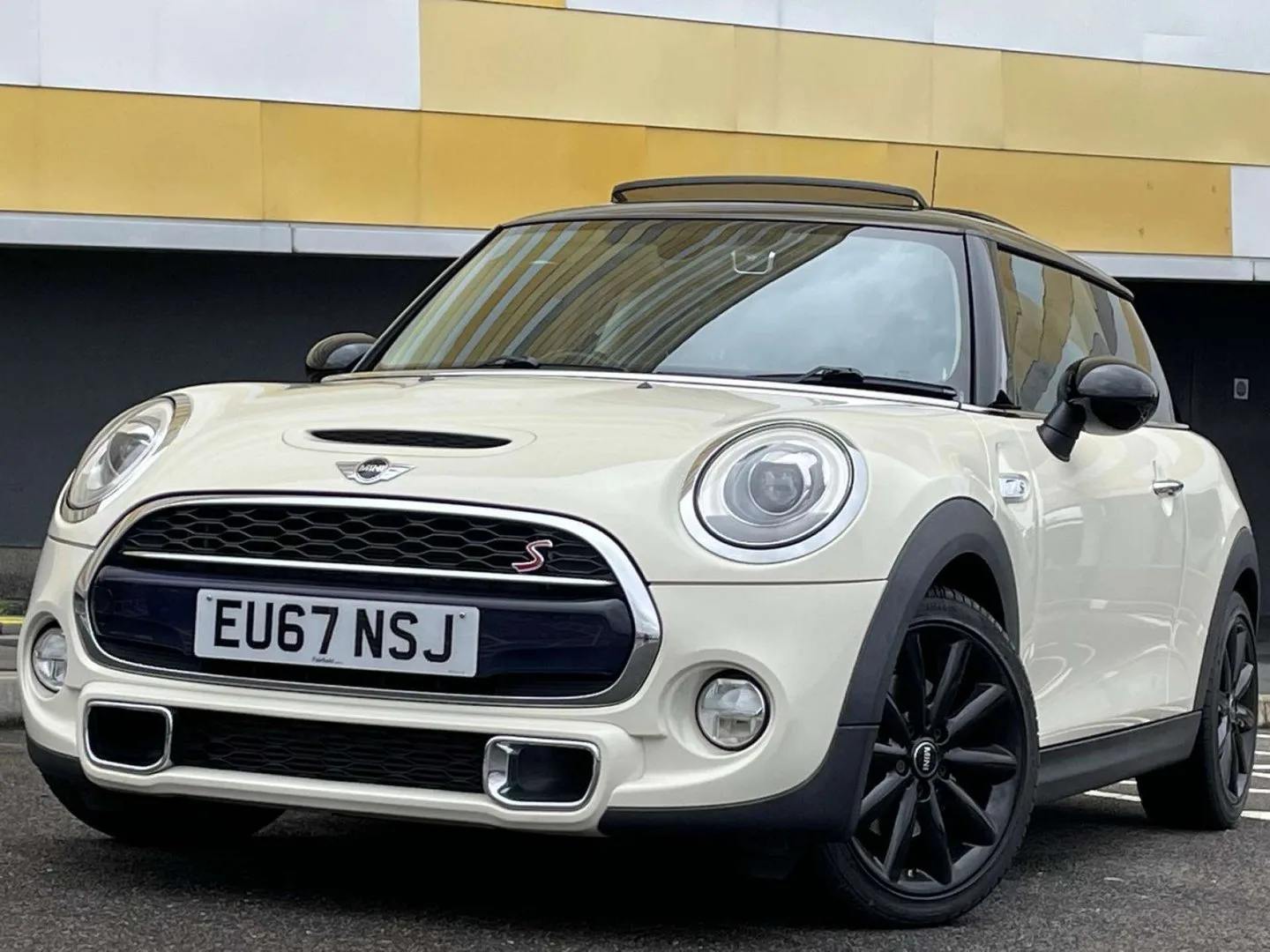 2017 MINI Hatch 2.0 Cooper S Hatchback 3dr Petrol Auto Euro 6 (s/s) (192 ps)