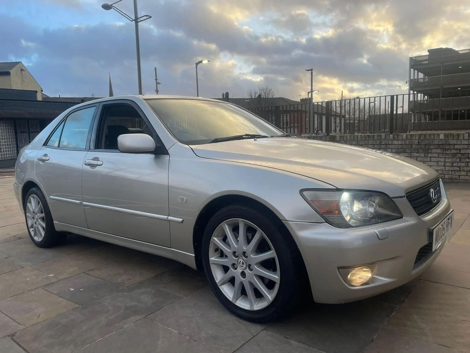 2005 Lexus Is 2.0 200 SE 4dr
